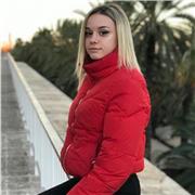 Doy classes economicas de ingles para ayudar a la gente a tener más conocimiento de la lengua y para ayudar al pronunciamento de las palabras